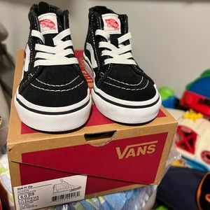 Toddler vans size 6